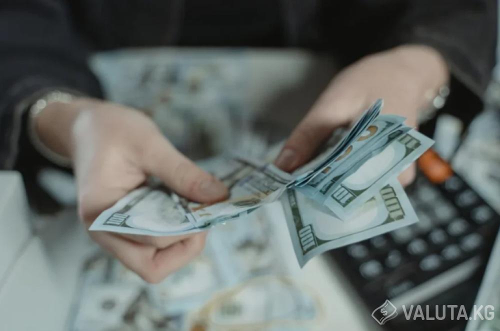 Акча кайда кетип жатат: адамдар эң көп кайсы нерсеге коротот
